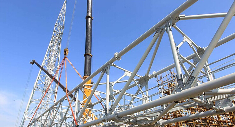 1000千伏泰州站1000千伏區(qū)域構(gòu)架吊裝飛鴿鋁合金手扳葫蘆應用